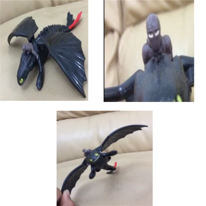 toothless toy that flaps wings when touched