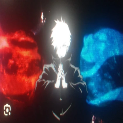 Glowing auras are red and blue!